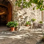 Bed & Breakfast Masia Aubareda 4*