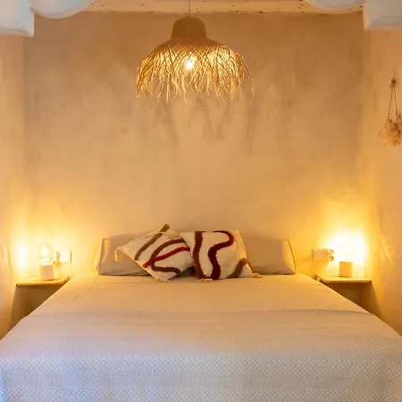 Masia Aubareda 4* San Martín de Tous