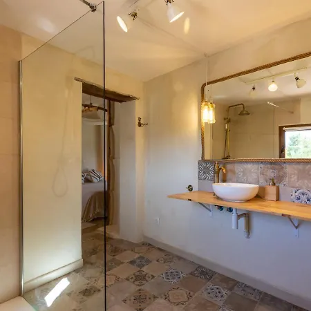 Masia Aubareda San Martín de Tous