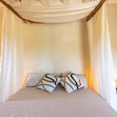 Bed & Breakfast Masia Aubareda *