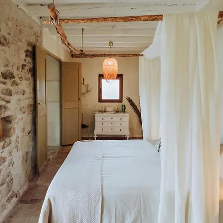 Masia Aubareda * San Martín de Tous