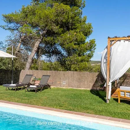 Bed & Breakfast Masia Aubareda