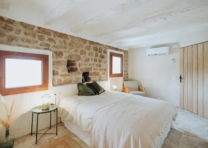 Masia Aubareda San Martín de Tous